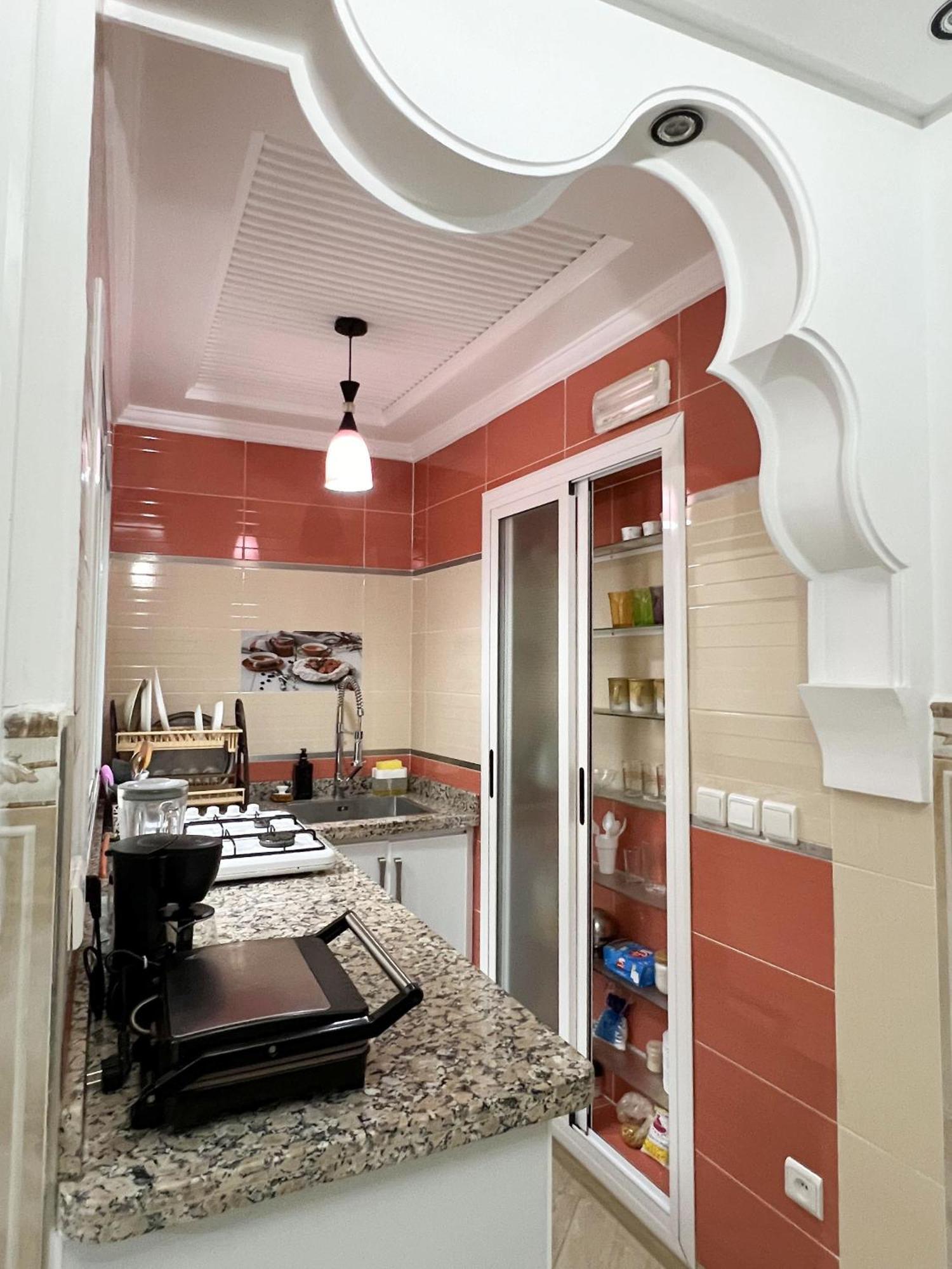 Mira Appartement -Lovely, Tidy & Close To Beaches And City Center Al Hoceima Exterior photo